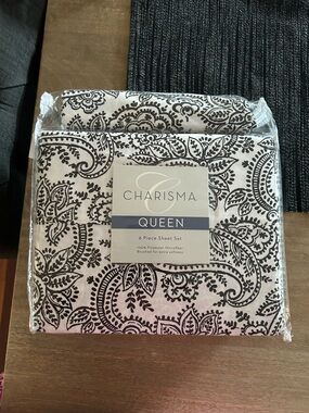 Charisma Queen 6-Piece Sheet Set - Black Paisley on White